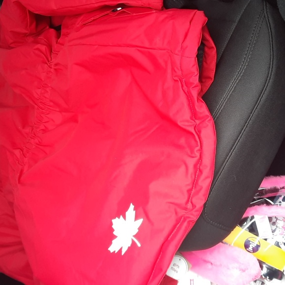Canadiana KID'S WINTER COAT FAUX FUR HOOD Parka Canada 🇨🇦 RED XL FREE GLOVES - Picture 8 of 10